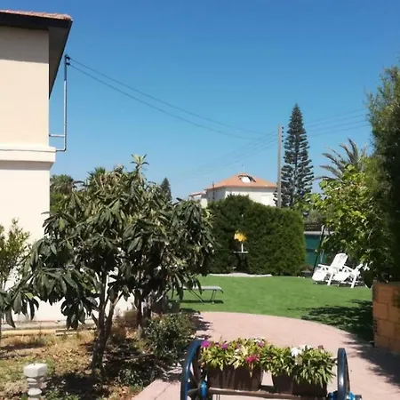 דירה Webooking Garden House 1